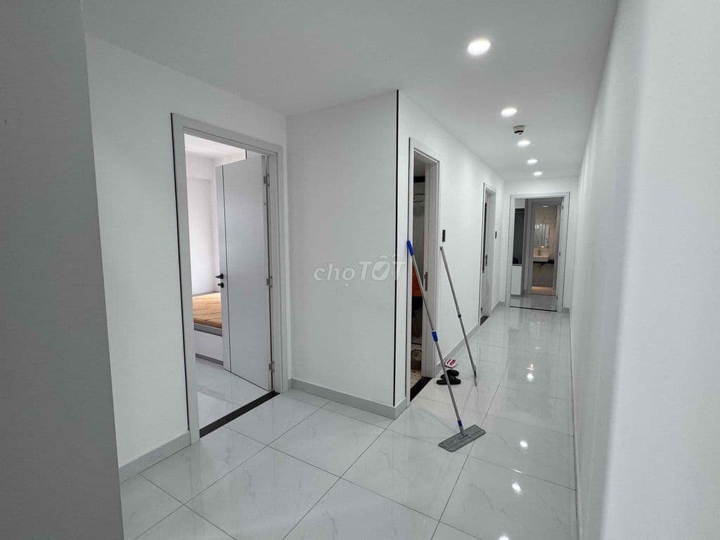 CHO THUÊ CHUNG CƯ 3 PHÒNG NGỦ VIEW SÔNG , HƯỚNG BẮC , ĐỦ NỘI THẤT - Ảnh 3