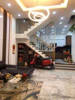 Cho thuê nhà đường Lê Lợi 3PN full nội thất đầy đủ