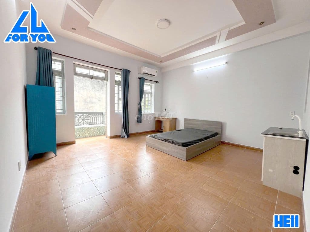 Ban công full nội thất ngay thống nhất