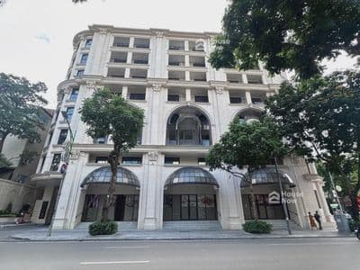 Cho thuê căn hộ cao cấp 3 phòng ngủ, 6 sao Hàng Bài, Hoàn Kiếm.