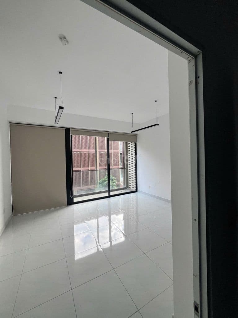 SOHO THE GLOBAL CITY 95M2 1 TRỆT 4 LẦU 36 TỶ BAO HẾT SẴN HĐ THUÊ 45TR - Ảnh 2