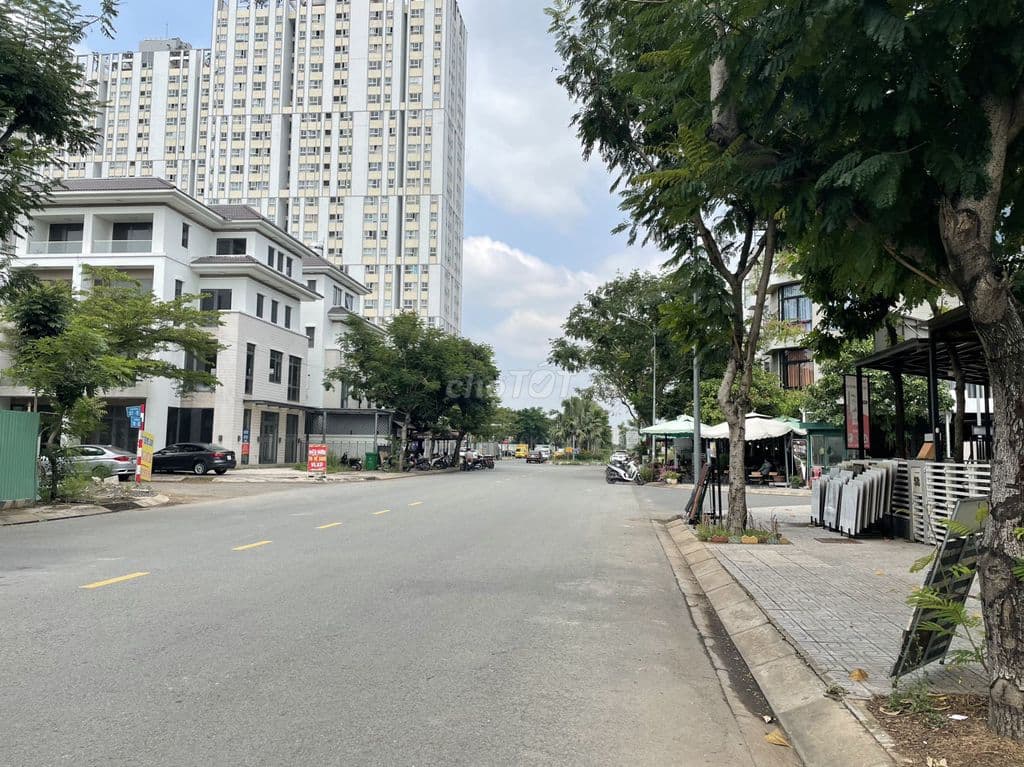 Nhà Mặt Tiền trong khu compound villa Ventura phừơng Cát Lái Q2. - Ảnh 2