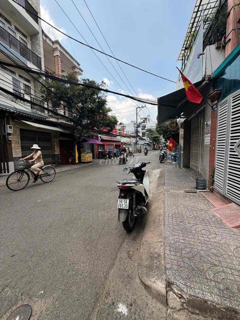 🔥 GIA ĐÌNH NGỘP – BÁN GẤP NHÀ QUẬN TÂN BÌNH CHỈ 1 TỶ 050 🔥 - Ảnh 3