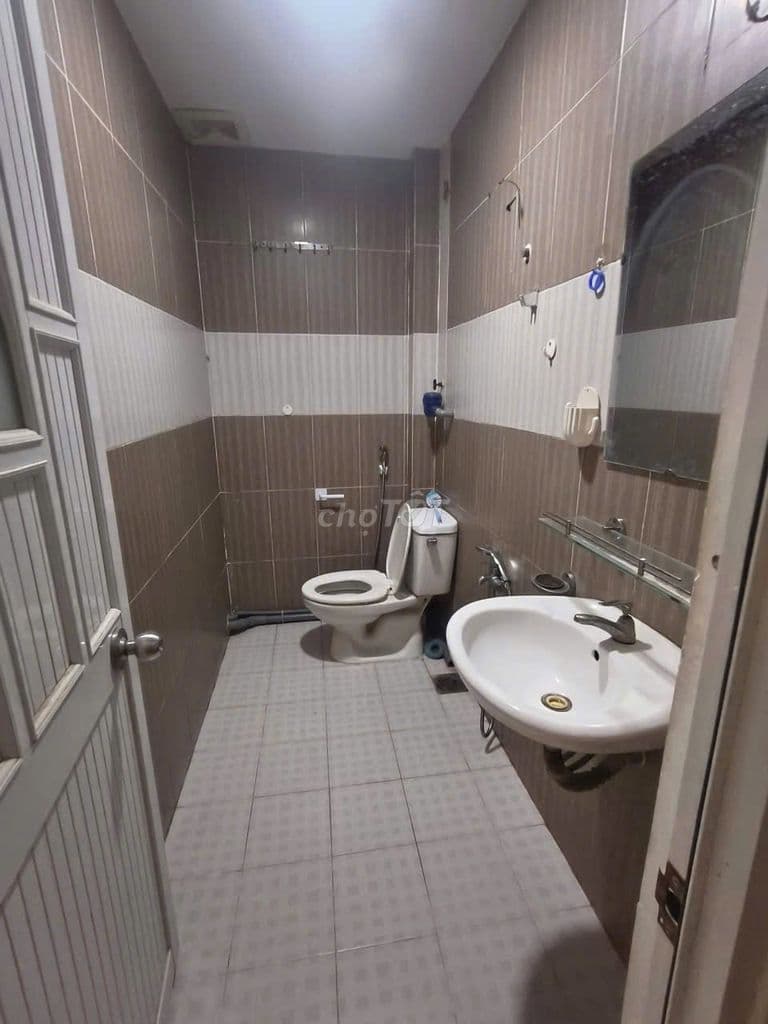 Căn hộ có ban công có nội thất, Hẻm xe hơi 791 Trần Xuân Soạn, Quận 7. - Ảnh 3