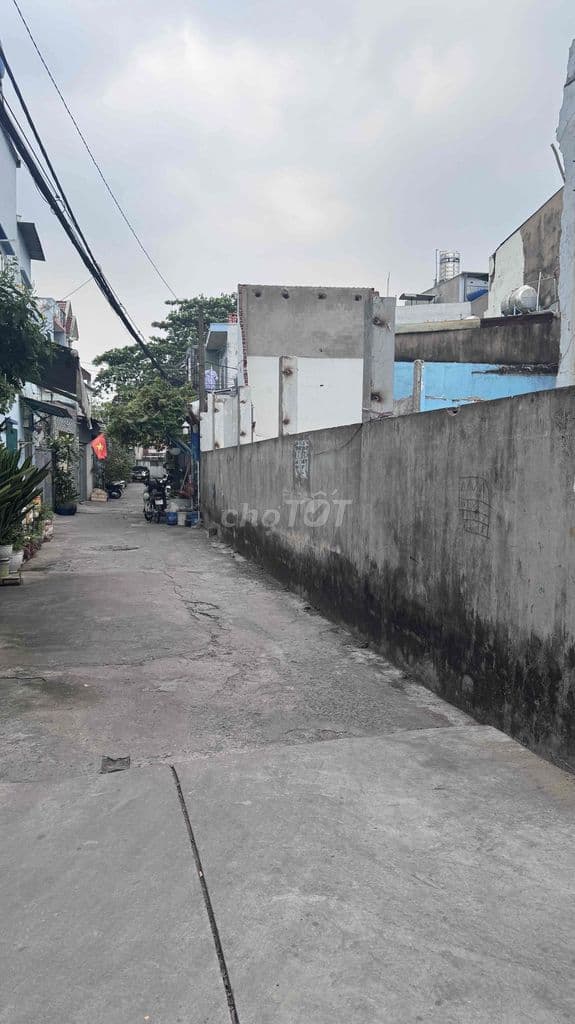 đất bán hẻm xe hơi đường song hành p dht q12 - Ảnh 2