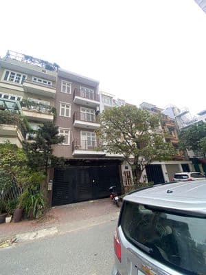 Cho thuê nhà KĐT Dịch Vọng, Cầu Giấy - 100M x 4 tầng - 35 triệu/tháng