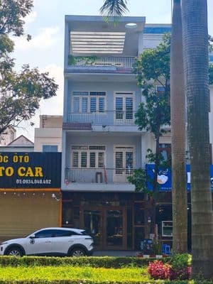 Nhà 3 tấm mặt tiền kinh doanh buôn bán gần Go dĩ an