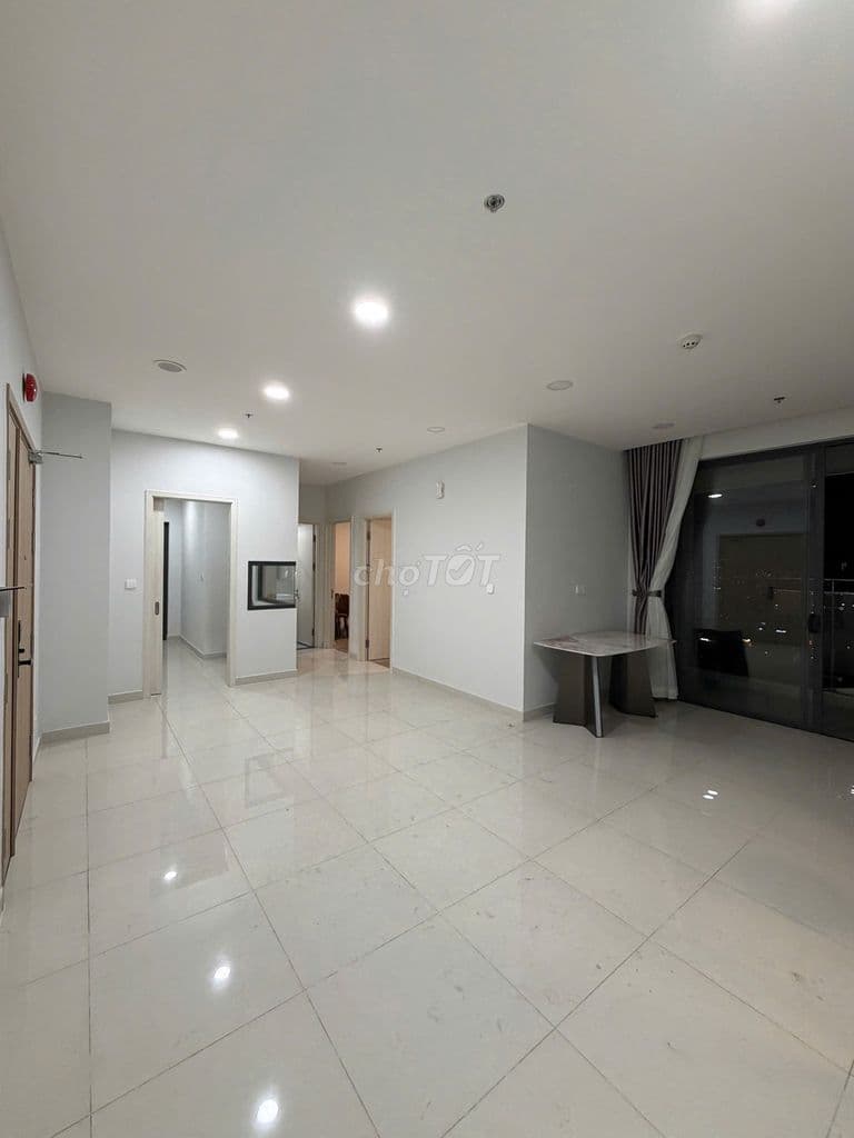 Cho thuê căn hộ Sky Center, giá 20tr/th, 90m², 3PN, nội thất cơ bản