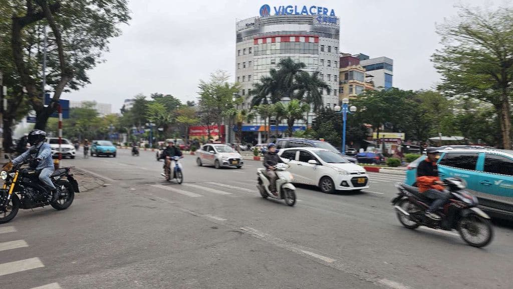 Hoàng Quốc Việt Cầu Giấy 44,8Ty 110m2 Mặt Tiền 7,8m sổ A4 - Ảnh 2