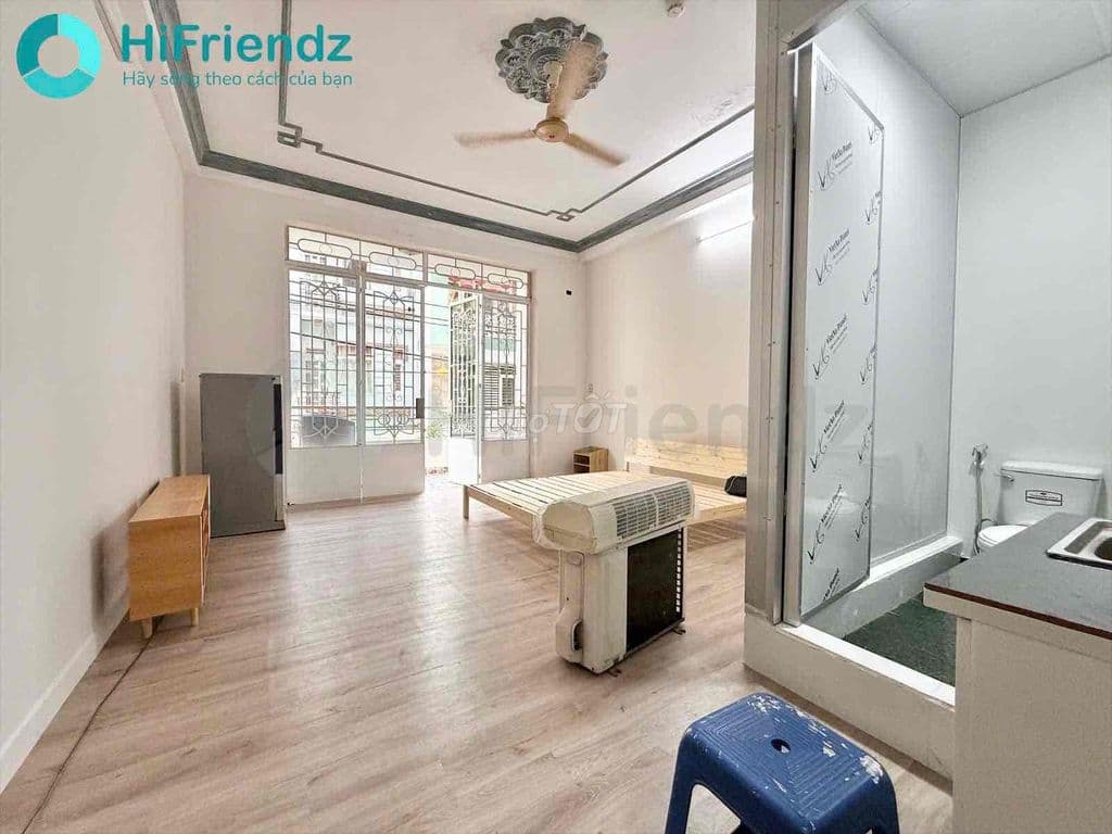 Cho thuê căn studio ban công lớn , Full nội thất máy giặc riêng