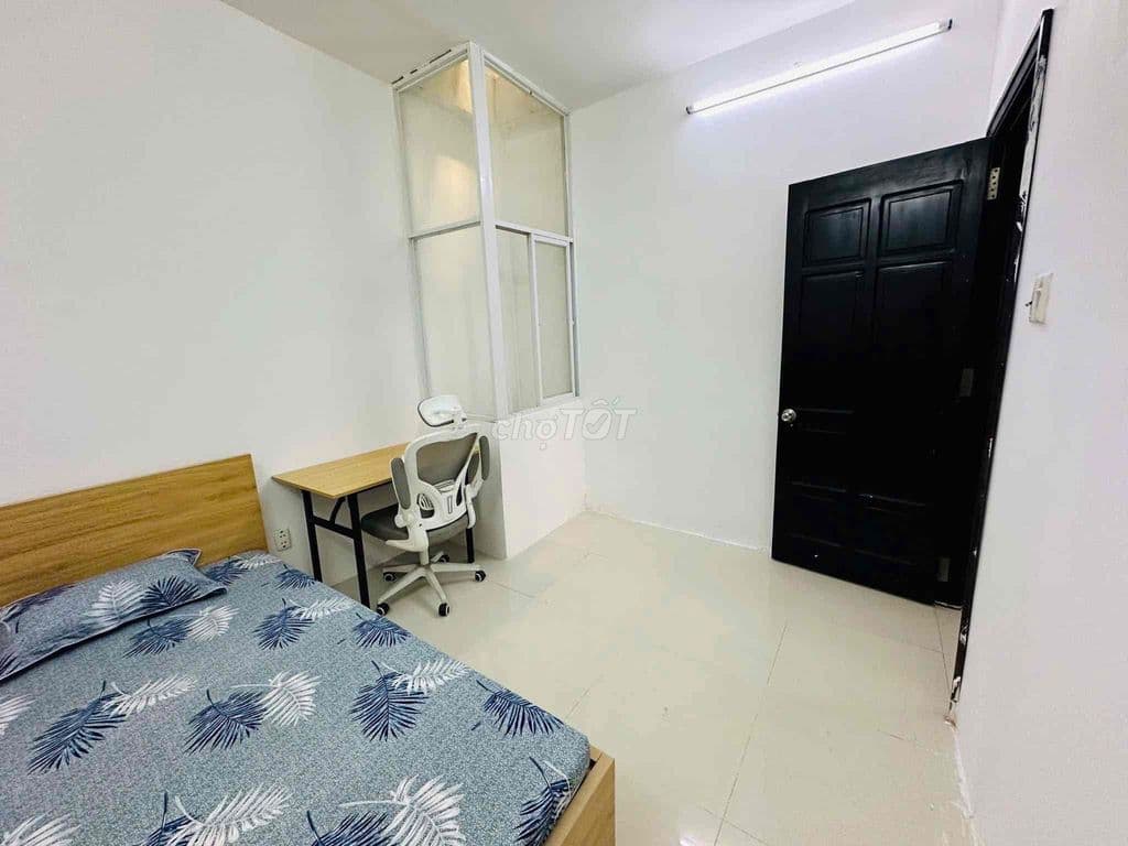 Phòng 20m2 full nội thất có giếng trời - Ảnh 3