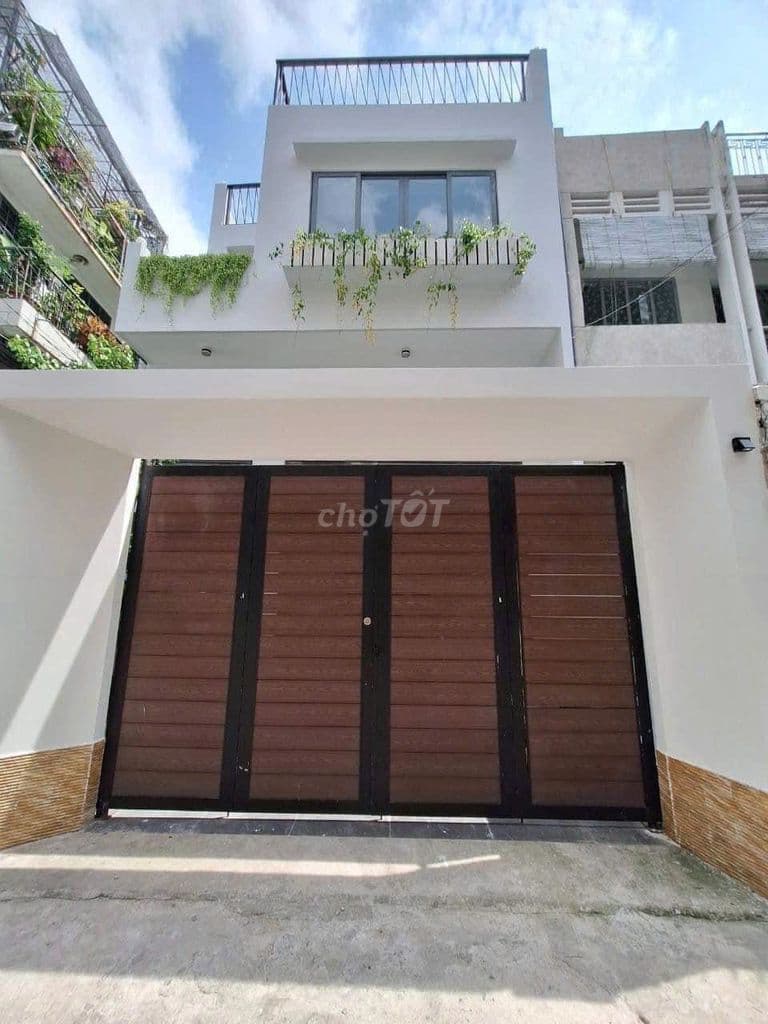 Cho thuê nhà góc 2MT 126B Phan Đăng Lưu, P.6, Q. Bình Thạnh