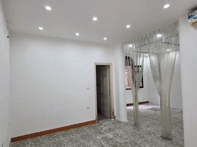 Văn phòng mặt đường/ngõ lớn tại số 46, Phố Quan Nhân, 8.8 triệu, 50m2