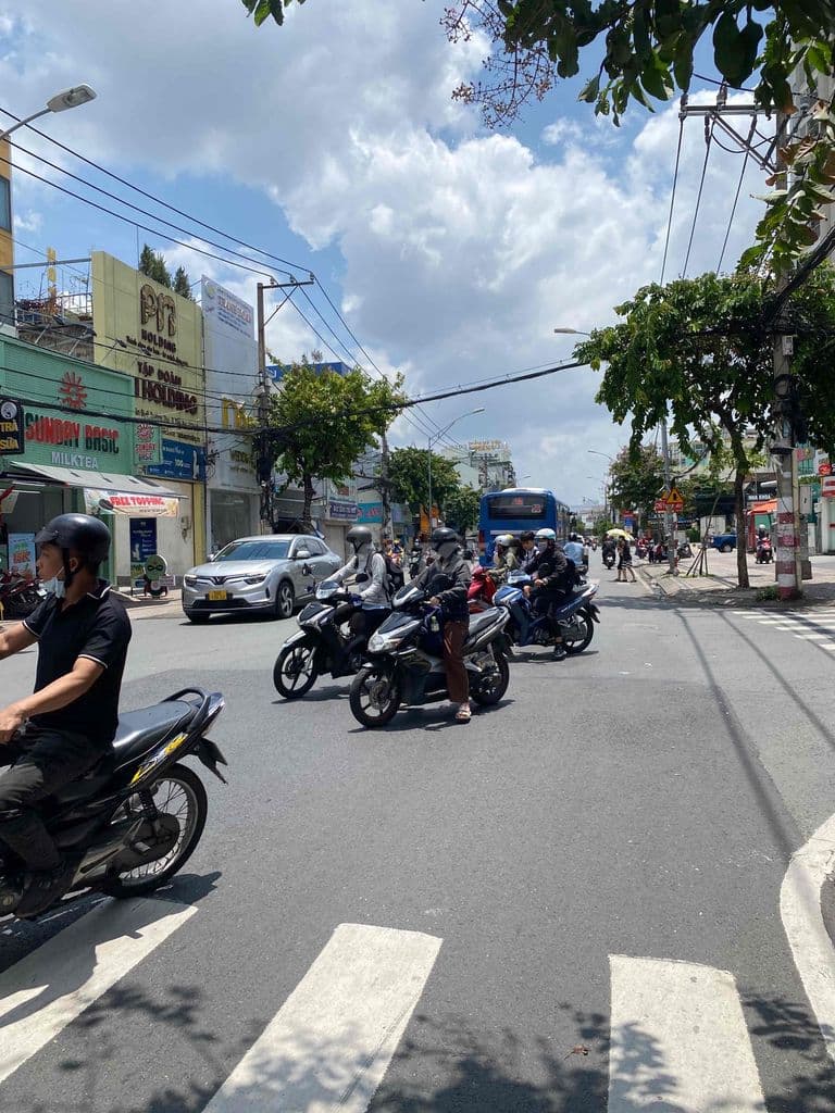 Bán nhà mặt tiền đường đặng văn bi phường bình thọ tp thủ đức