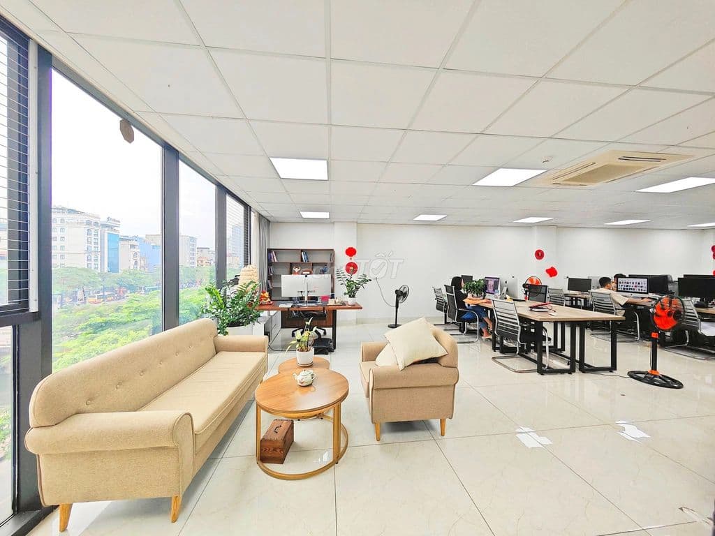 Cho thuê văn phòng Lê Trọng Tấn vuông đét 130m2 chỉ 16tr