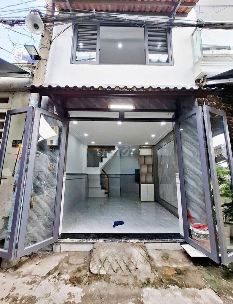 Cần Bán căn nhà đường Hồ ngọc lãm .SHR .