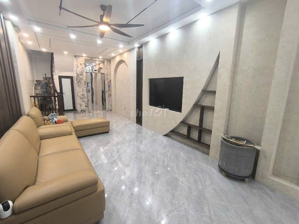 Nhà VIP Lâm Hạ 7 tầng thang máy full nội thất oto vào nhà giá 18,xty - Ảnh 2