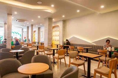Cho thuê nhà mặt Phố Phan Đình Phùng, 100m2 x 4T