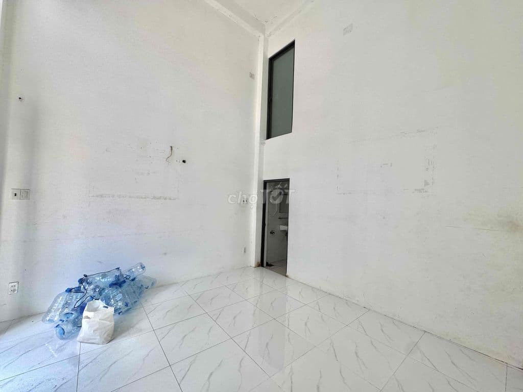 CHO THUÊ PHÒNG DƯỚI TRỆT PHÙ HỢP Ở HOẶC KDOL TẠI NGUYỄN VĂN KHỐI P8 - Ảnh 3