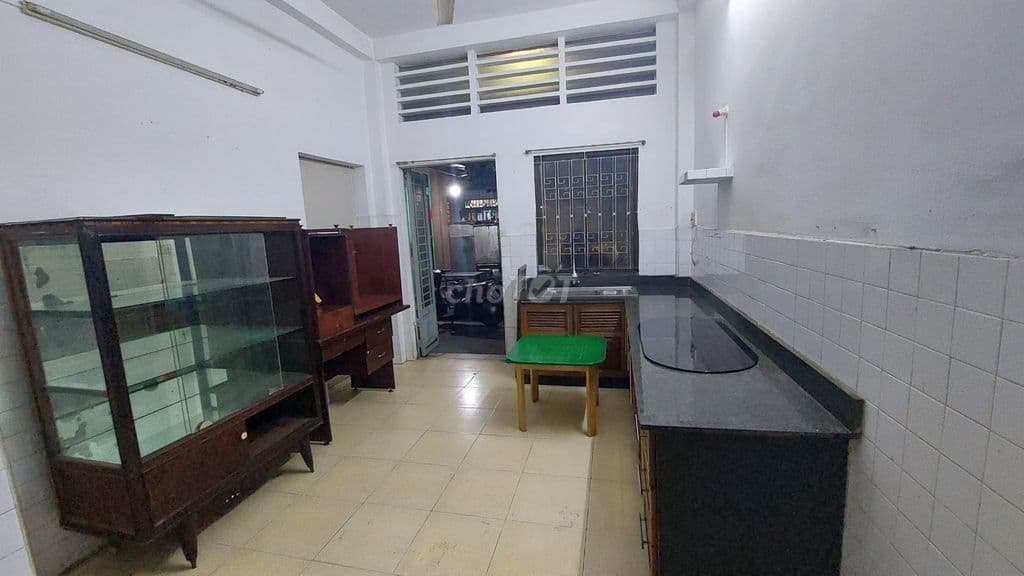 PHÒNG BAN CÔNG THOÁNG FULL NỘI THẤT - GẦN CHỢ TÂN ĐỊNH Q1 - Ảnh 2