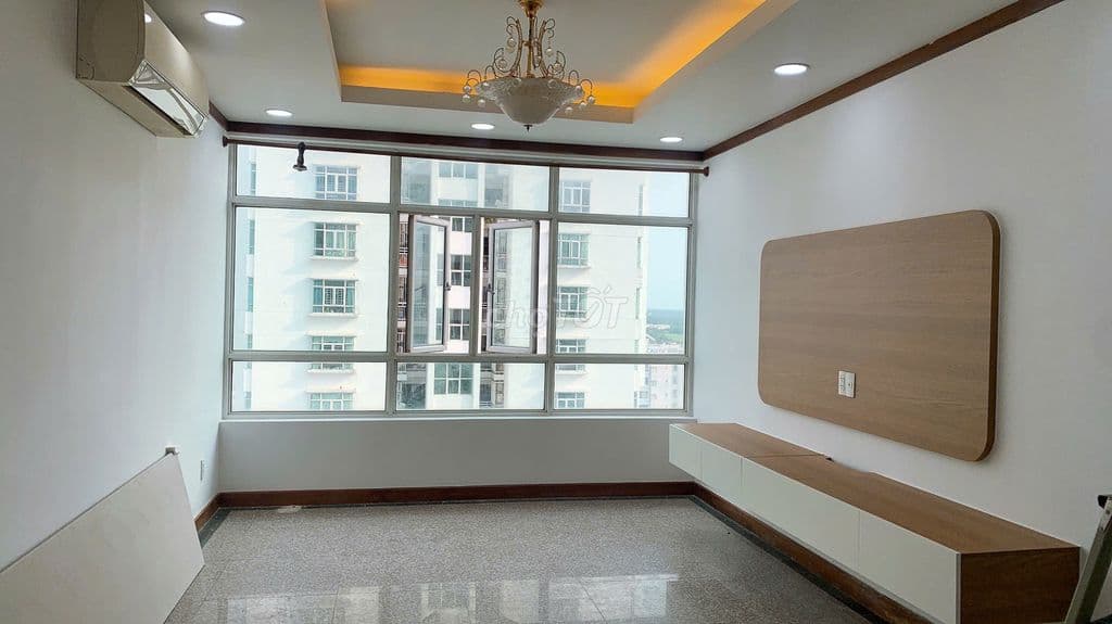 Cần bán căn hộ chung cư Giai Việt Chánh Hưng, 2PN, SHR sang tên ngay