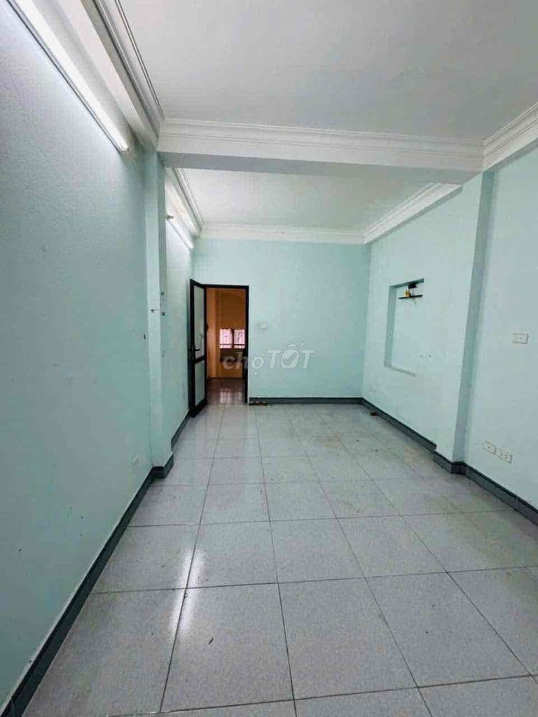 Nhà 5,5T vị trí đẹp phố Thanh Nhàn ngõ 2m cách Mp có 20m - Ảnh 3