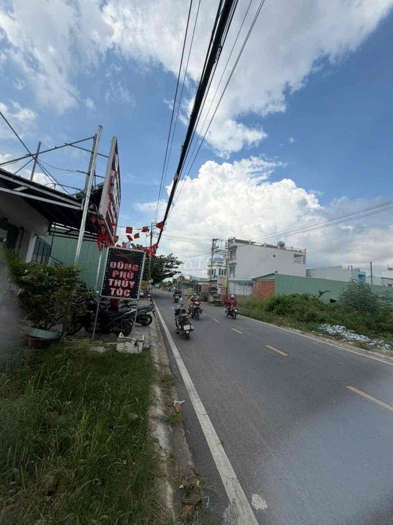 đất mặt tiền Lê Văn long hậu giáp nhà bè - Ảnh 2