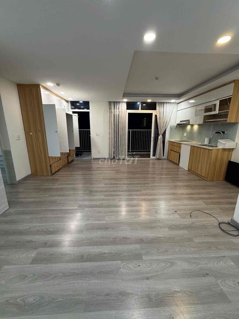 Cho thuê chung cư Hà đô nguyễn văn công 96m 3pn2wc nội thất cơ bản