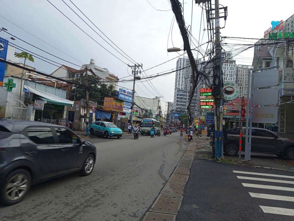 3 sổ nhà góc 2 mặt tiền Nguyễn Duy Trinh, Quận 2 - Ảnh 3