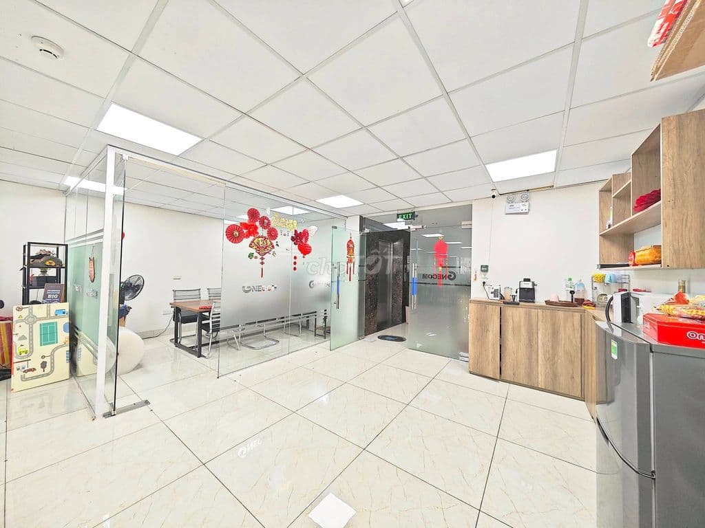 Cho thuê văn phòng Lê Trọng Tấn vuông đét 130m2 chỉ 16tr - Ảnh 3