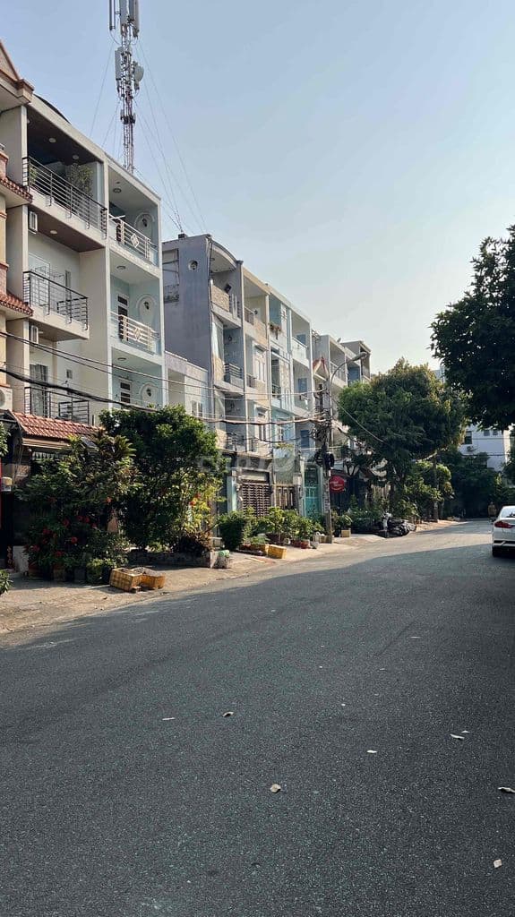 Cho thuê nhà 4 tầng gần AEON Bình Tân, Bình Trị Đông B, Bình Tân