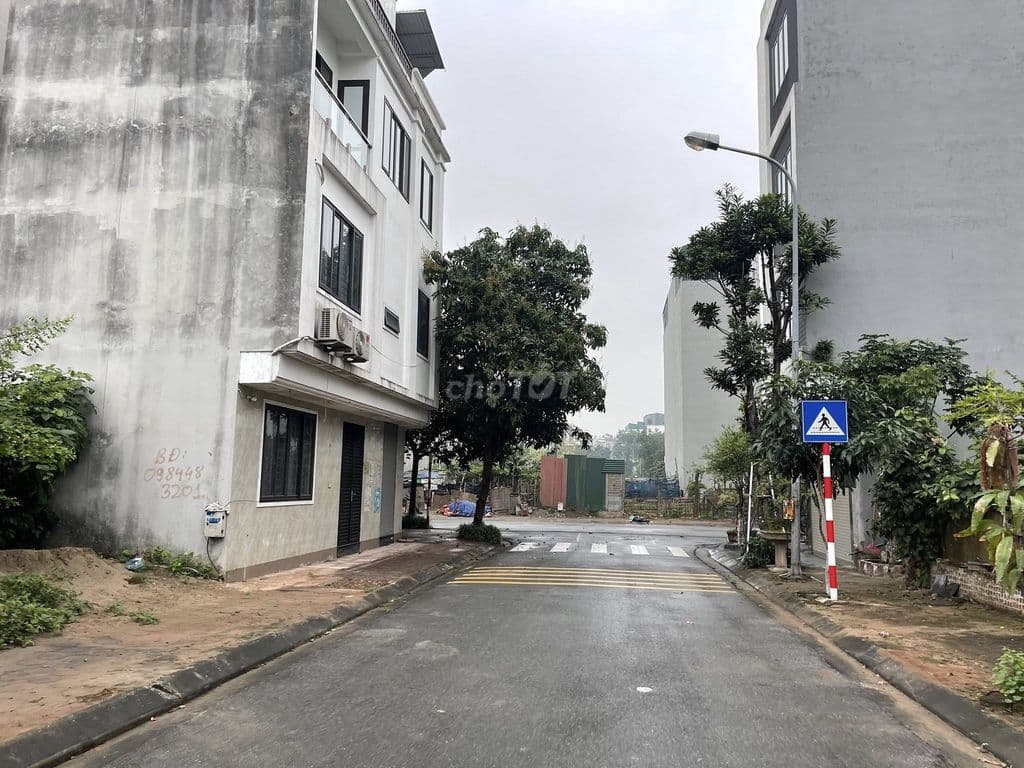 Bán đất tái định cư giang biên, 73m2 giá tốt