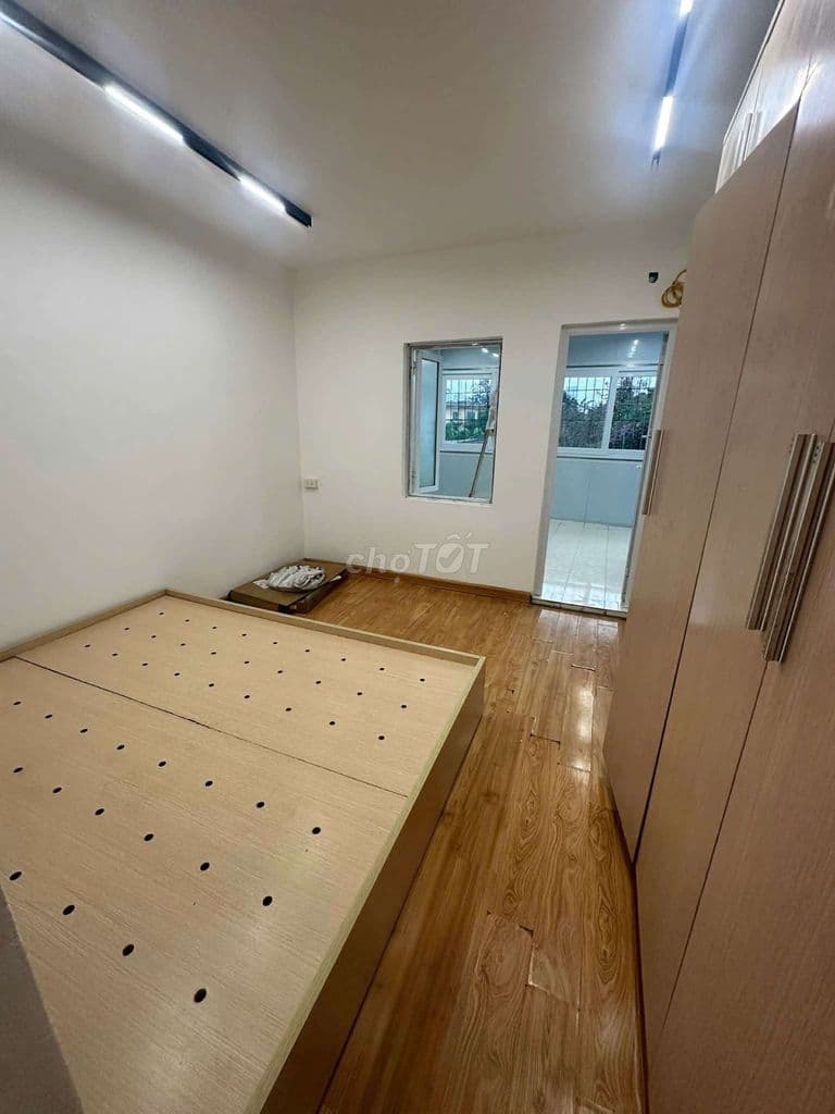 Tập Thể Bách Khoa, mặt phố, sổ đỏ TO 70m 2PN, nguyên bản, nhỉnh 4 tỷ - Ảnh 3