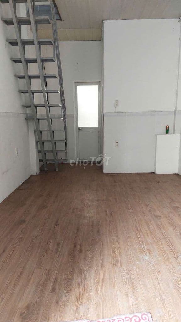 Nhà nguyên căn _vừa ở vừa kinh doanh_hậu giang gần sân bay