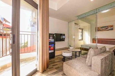 Cho thuê Studio ban công view Hồ Tây – Vũ Miên, Tây Hồ