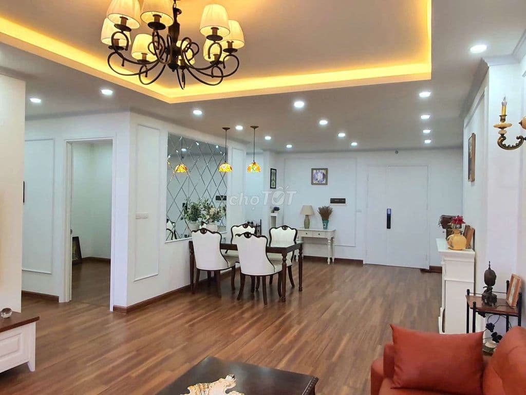 Căn hộ CT2 diện tích lớn 123m² – 4PN full đồ – Giá 71,5tr/m² – Sổ đỏ - Ảnh 3