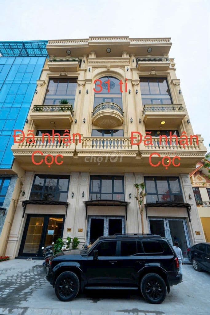 CẦN BÁN NHÀ MẶT PHỐ ĐÀM QUANG TRUNG LONG BIÊN HÀ NỘI.