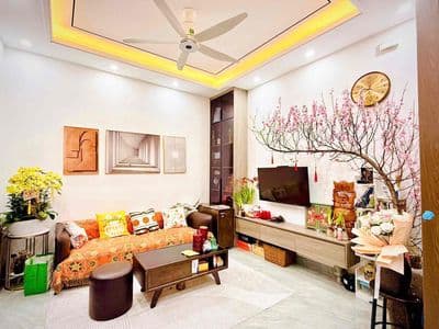 Cho thuê nhà nguyên căn Ngã Tư Canh 5 Tầng 4PN Mới Xây Full Đồ ở luôn