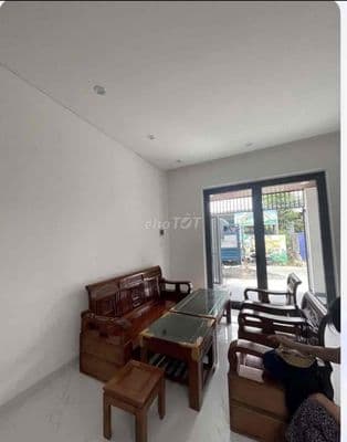 Cho thuê nhà đường kiệt oto Huyền Trân Công Chúa giá 15tr/tháng