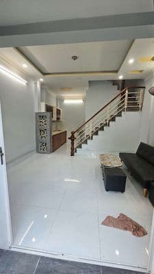 Nhà gần chợ 1 lầu đúc DT 4,5 x 7M đường huỳnh Tấn phát, Nhà bè.
