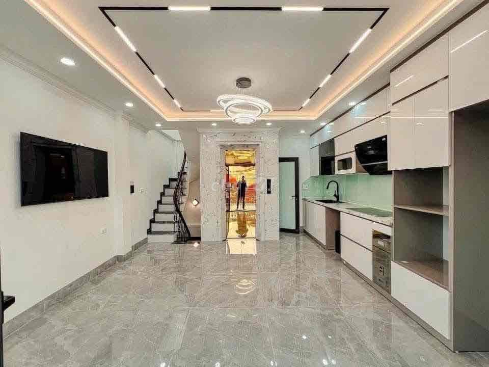 Ngọc Hồi Sát Hồ Linh Đàm 41m 6Tầng Thang Máy MT5m Giá 9Tỷ Sát Ô Tô Đỗ - Ảnh 2