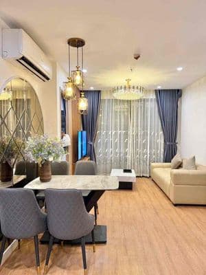 Cho thuê căn 2N2VS Full đồ cao cấp từ A-Z tòa trung tâm, view thoáng