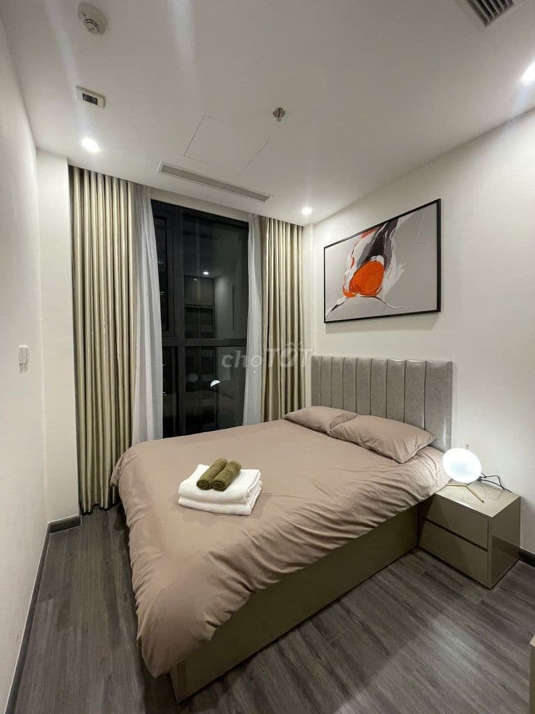 Bán gấp căn 55m2 tòa G2 Sola Park giá nhỉnh 4 tỷ, view bể bơi cực đẹp - Ảnh 2