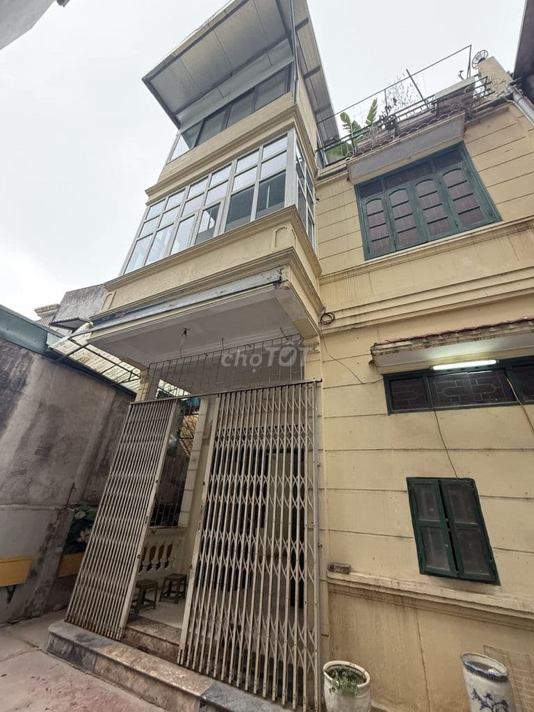 Nhà 2 tầng khu phố trịnh công sơn ngõ 3m ba gác đi thoải mái