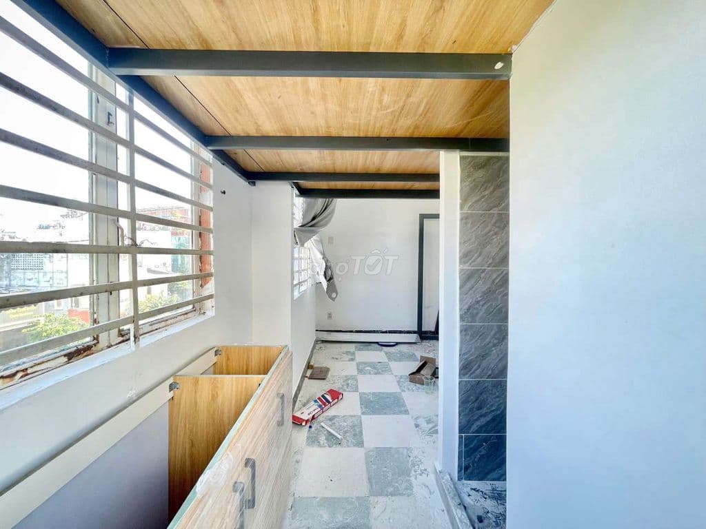 PHÒNG MỚI XÂY 100% PHÒNG NÀO CŨNG BANCOL CỬA SỔ TRỜI SIÊU THOÁNG - Ảnh 2