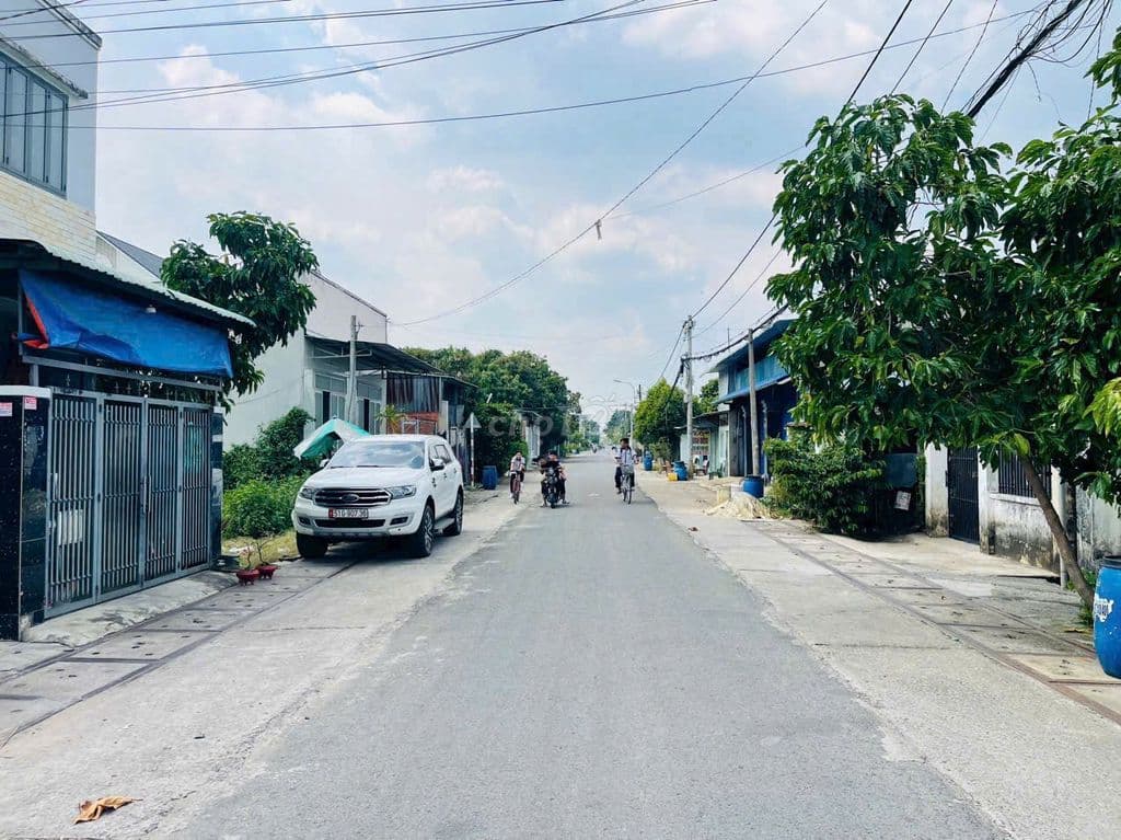 Cần tiền lo giađình bán 380m2/650triệu đường số 19 Tân Thông Hội CủChi - Ảnh 2