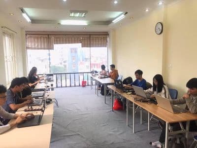 Cho thuê tầng 1 + 2 phố An trạch,đống đa,dtsd 75m x 2 tầng + 1 hầm,TM