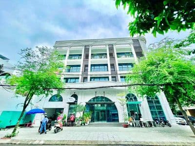 Cho thuê toà nhà office đường nguyễn thị minh khai trung tâm q1