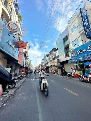 Cho thuê nhà Văn Chung P13 Q.Tân Bình 5x22 4 tầng to đẹp rộng rãi rẻ