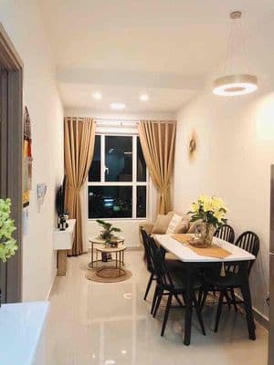 Cần bán gấp căn hộ Sunrise CityView Q7 giá rẻ lh